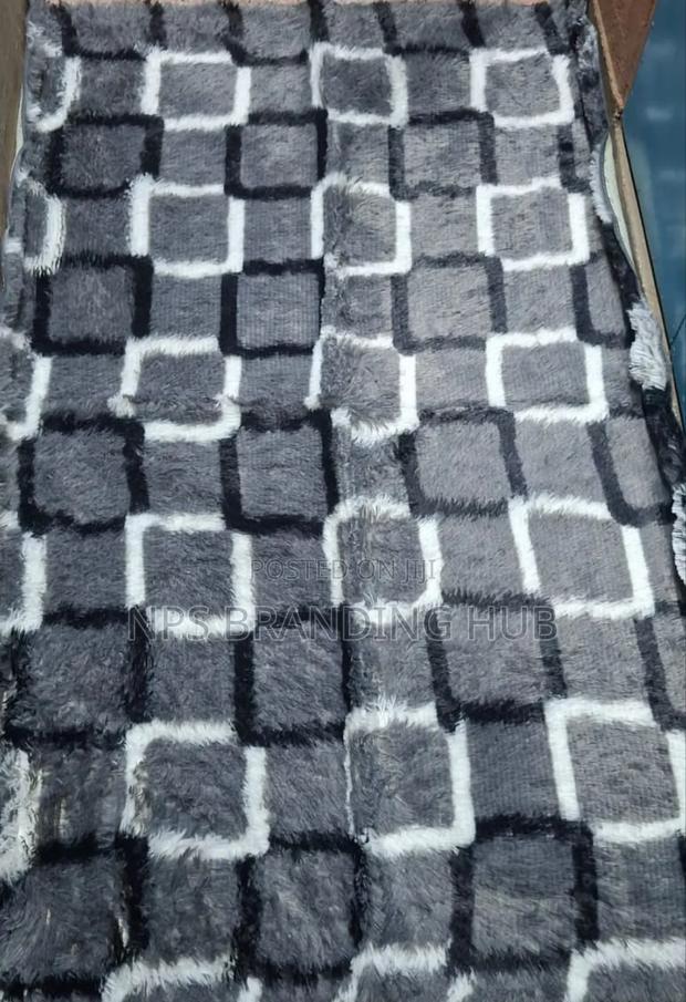Fluffy Bedside Carpets Size: 4*6 (90*200cm) Sk - thumbnail 6
