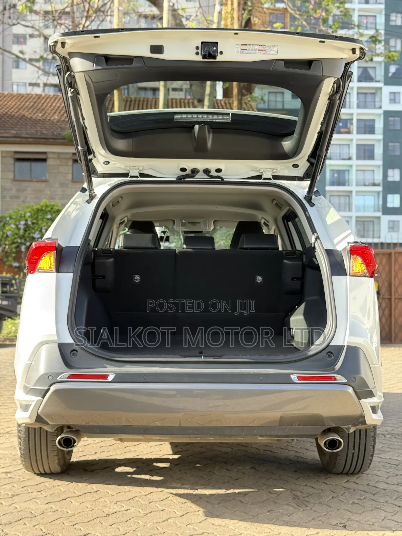 Toyota RAV4 TRD Off Road AWD 2020 White