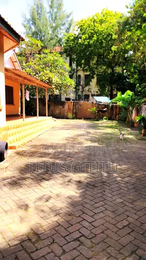 Studio Tudor With Creek Views | Cool Breeze | Near Town Fort Jesus |