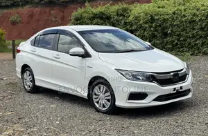 Honda Grace 2018