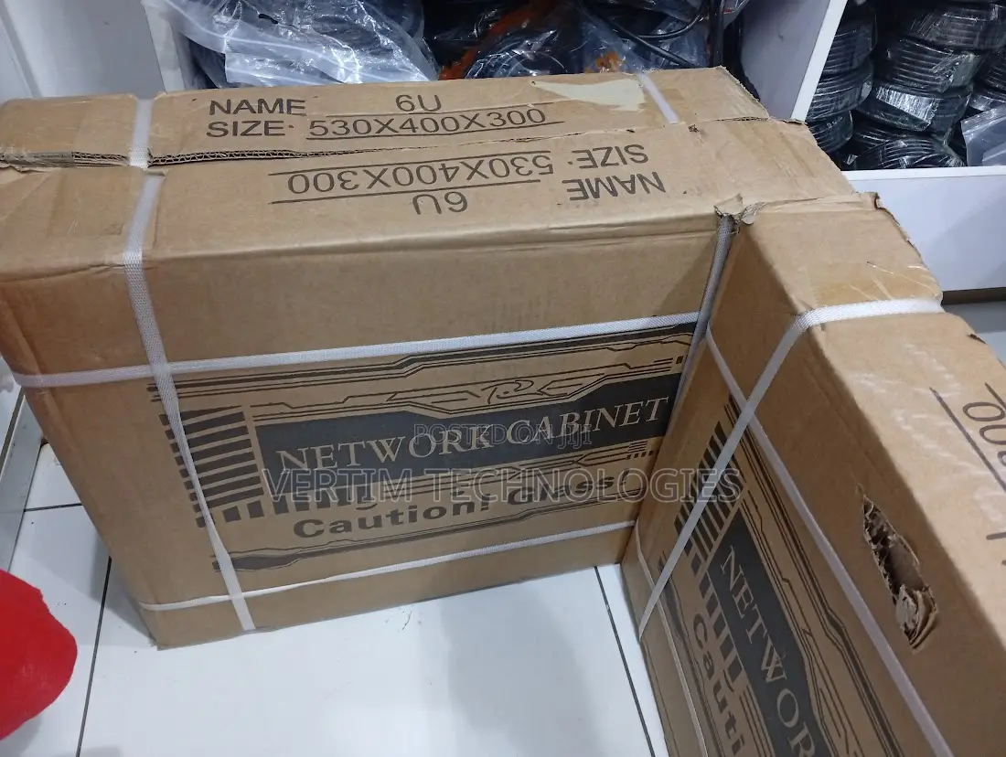 6u Wall Mount Network Cabinet 530x400x300 Lockable
