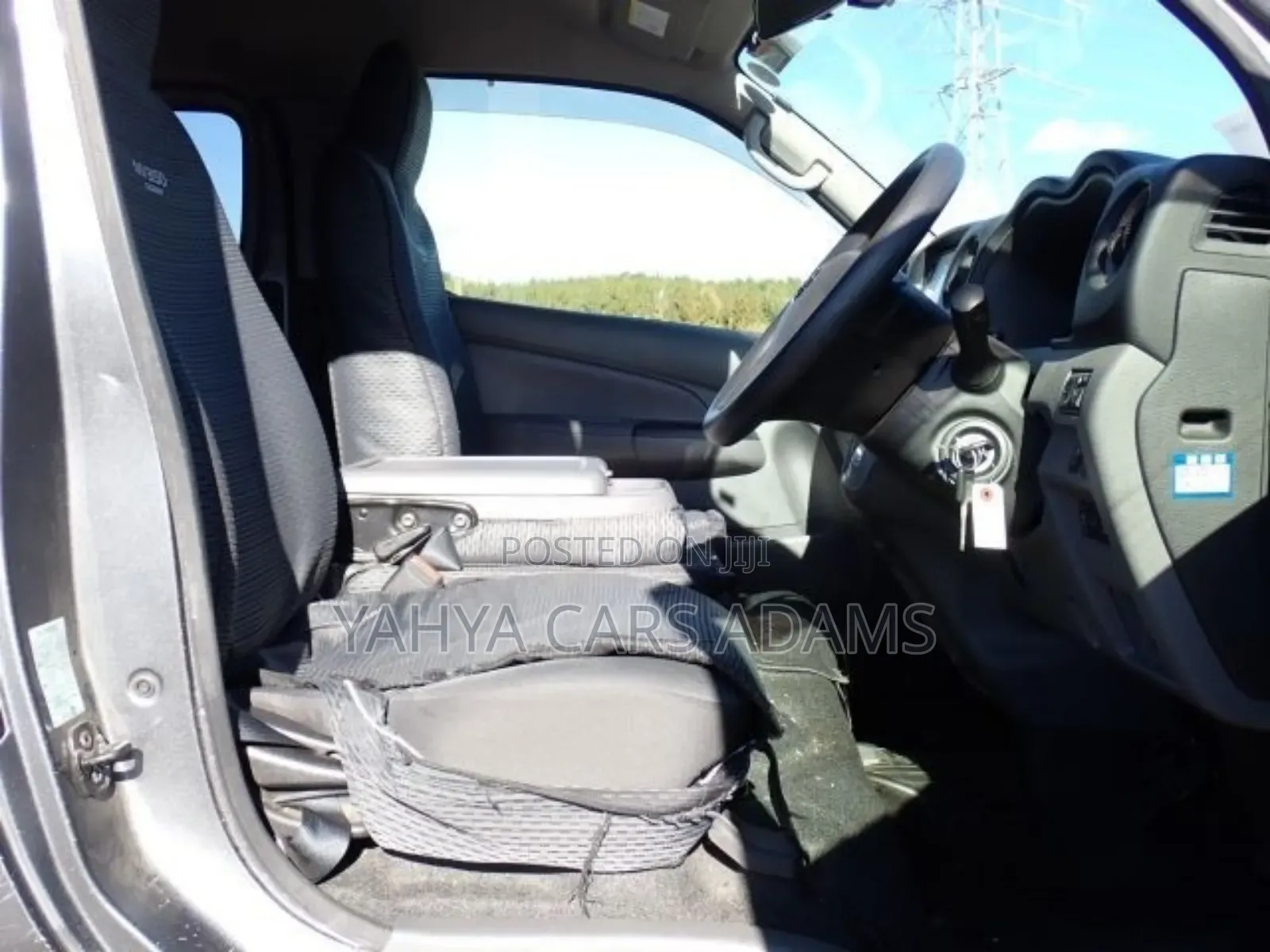 Nissan Caravan (Urvan) 2019 Grey