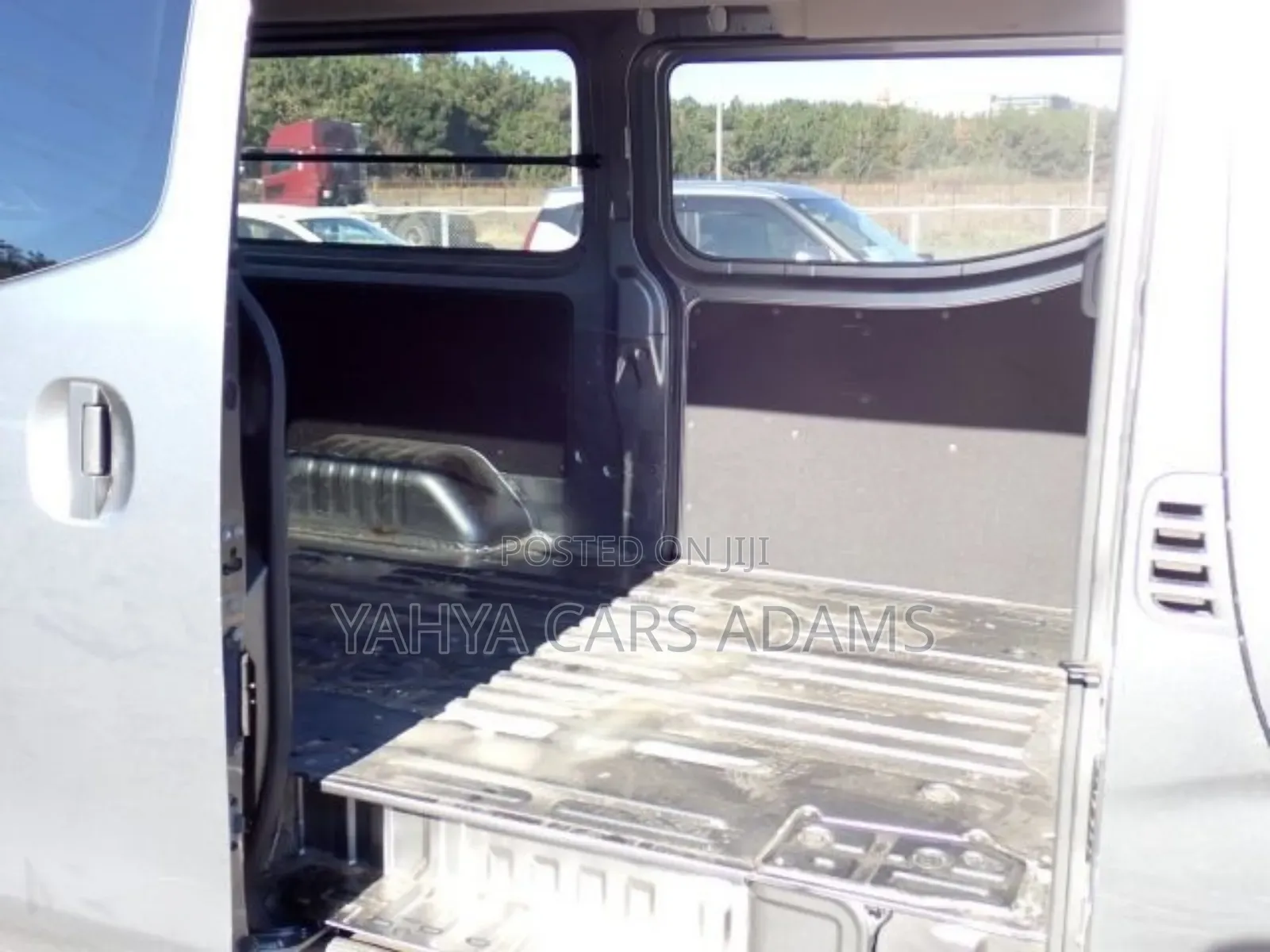 Nissan Caravan (Urvan) 2019 Grey