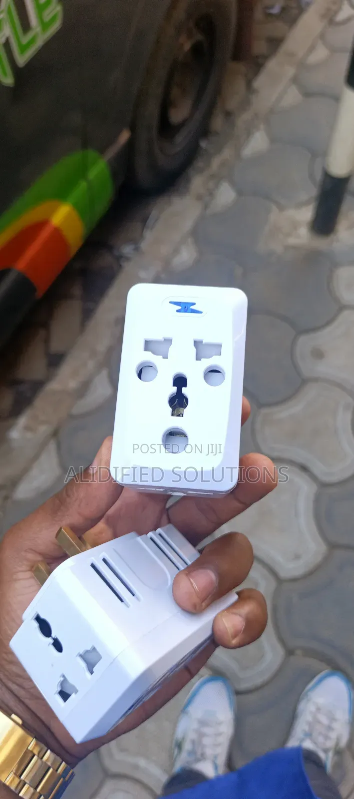 Universal Heavy-Duty Multiplug