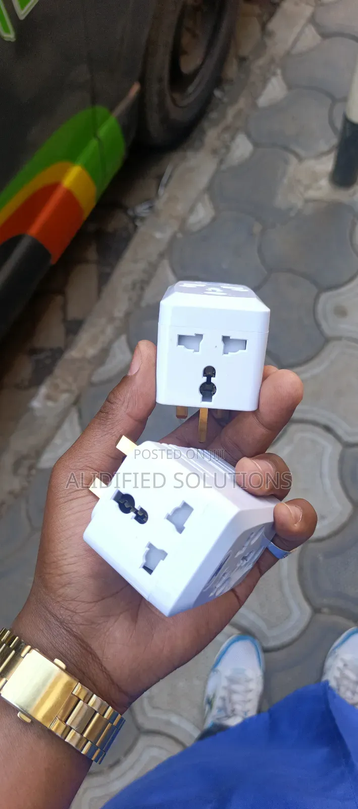 Universal Heavy-Duty Multiplug