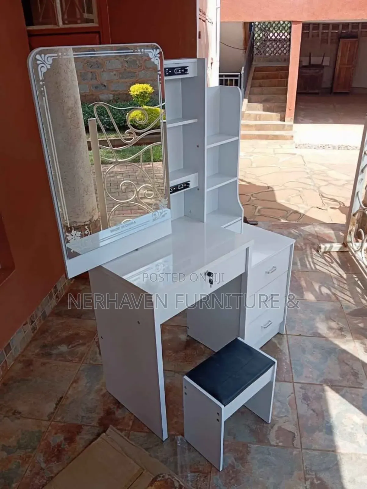 Dressing Table With Sliding Mirror – Modern Vanity Table With Storage