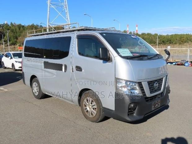 Nissan Caravan (Urvan) 2019 Silver - thumbnail 2