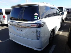 Nissan Elgrand 2019 Pearl