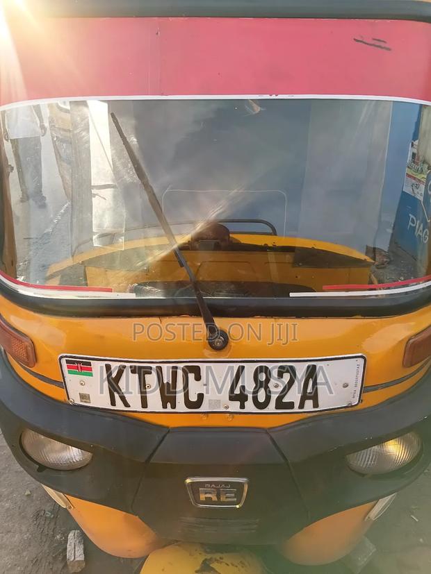 Bajaj RE 2023 Yellow - thumbnail 2
