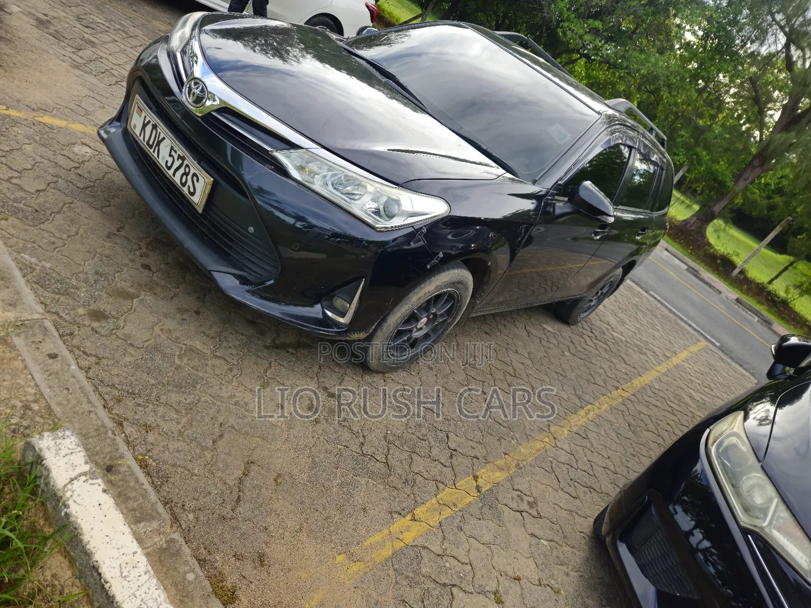 Toyota Corolla Fielder 2016 Black