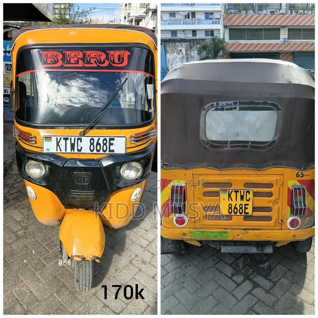 Bajaj RE 2024 Yellow - thumbnail 3