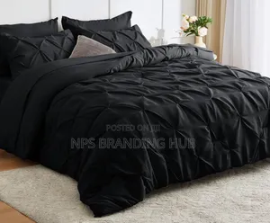 Pinch Pleat Pintuck Duvet Cover Set Size: 6*6/6*7 Sk