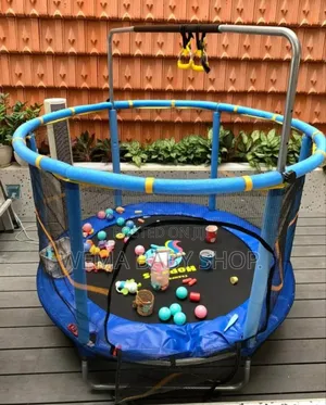 5ft Trampoline for Kids With Safety Enclosure