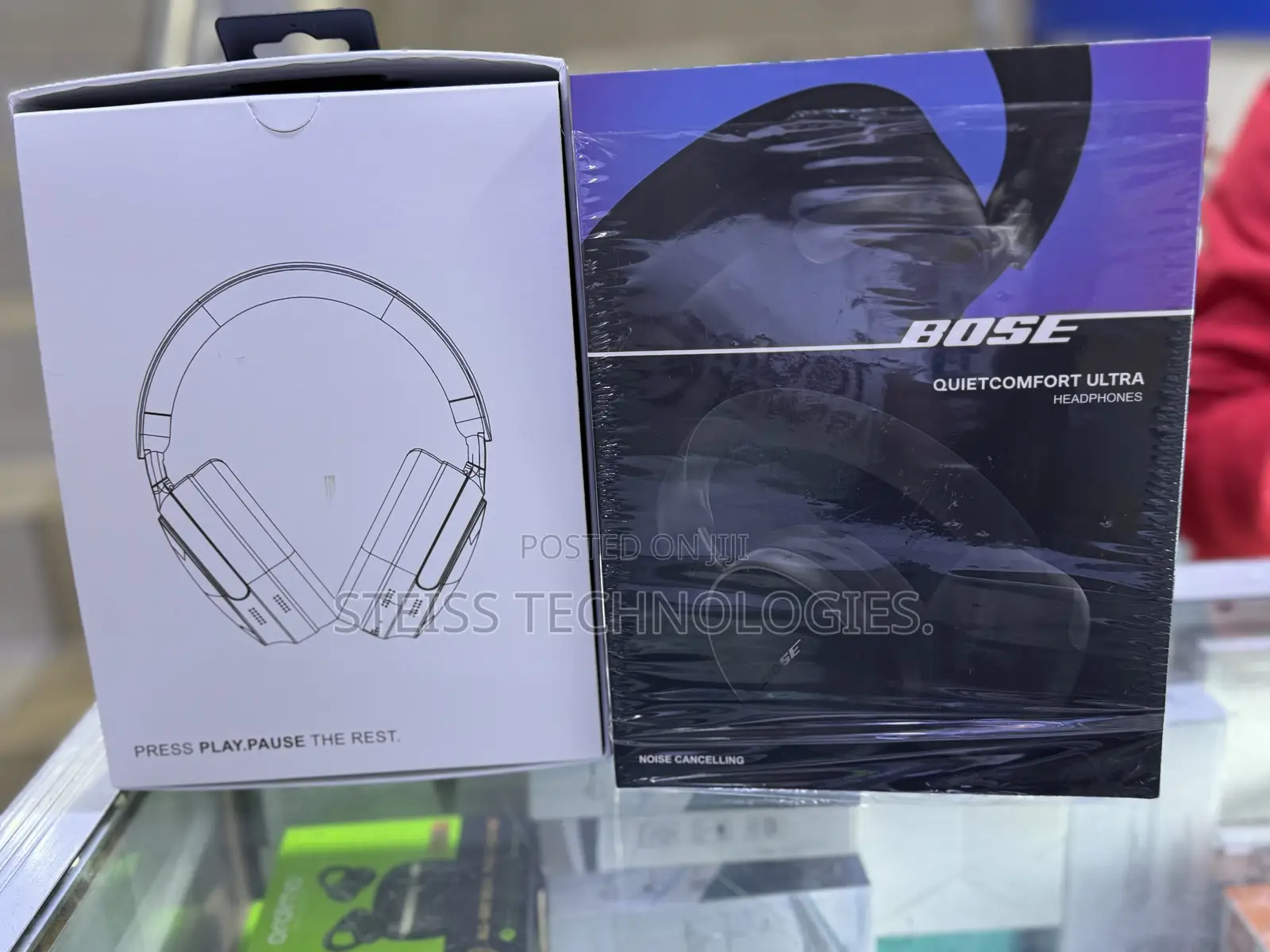Bose Wireless QC 39 Headphones.