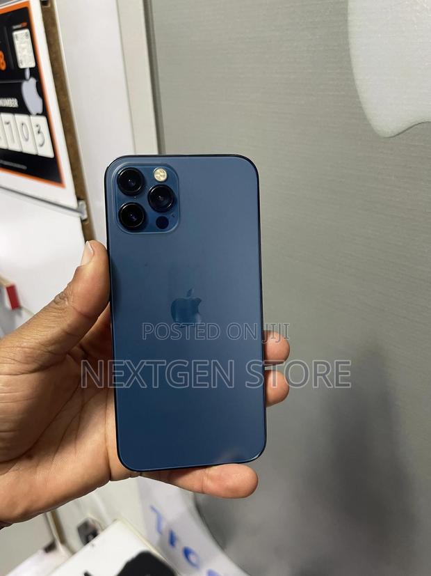 Apple iPhone 12 Pro 512 GB Blue - main view
