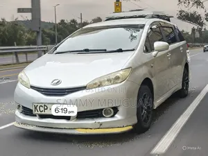 Toyota Wish 2010 Silver