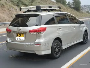 Toyota Wish 2010 Silver