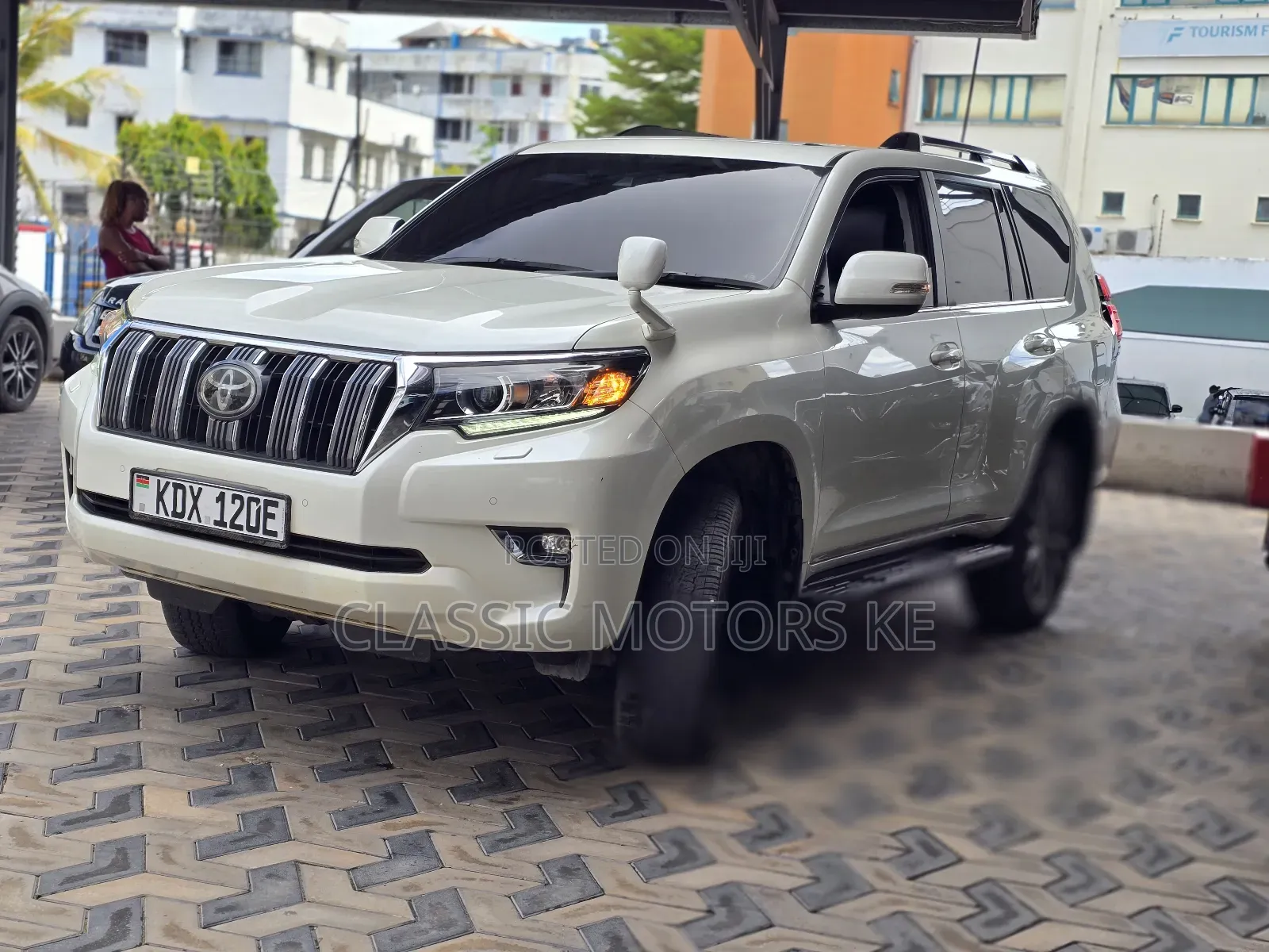 Toyota Land Cruiser Prado 2.8 2018 White