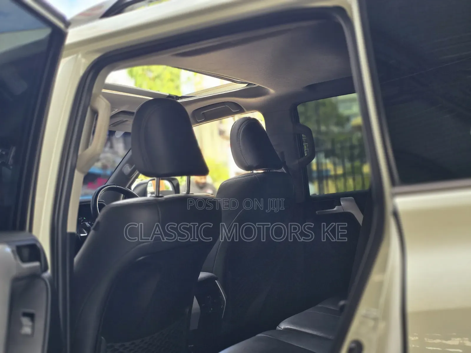 Toyota Land Cruiser Prado 2.8 2018 White