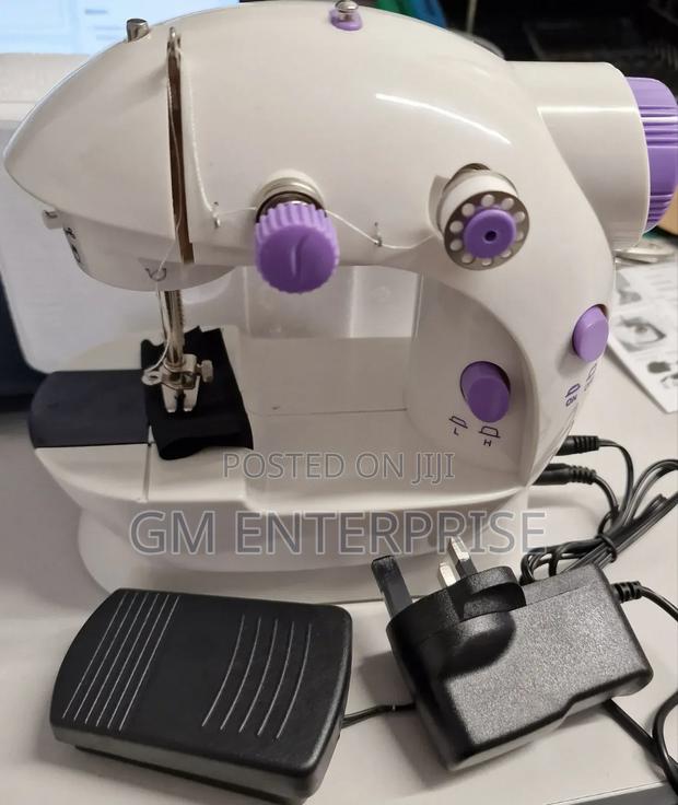 Mini Sewing Machine - thumbnail 2