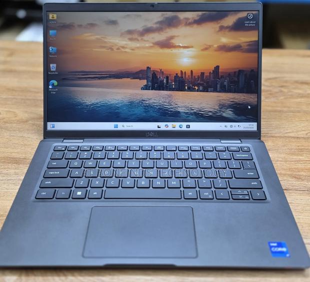 Laptop Dell Latitude 7420 32GB Intel Core i7 SSD 512GB