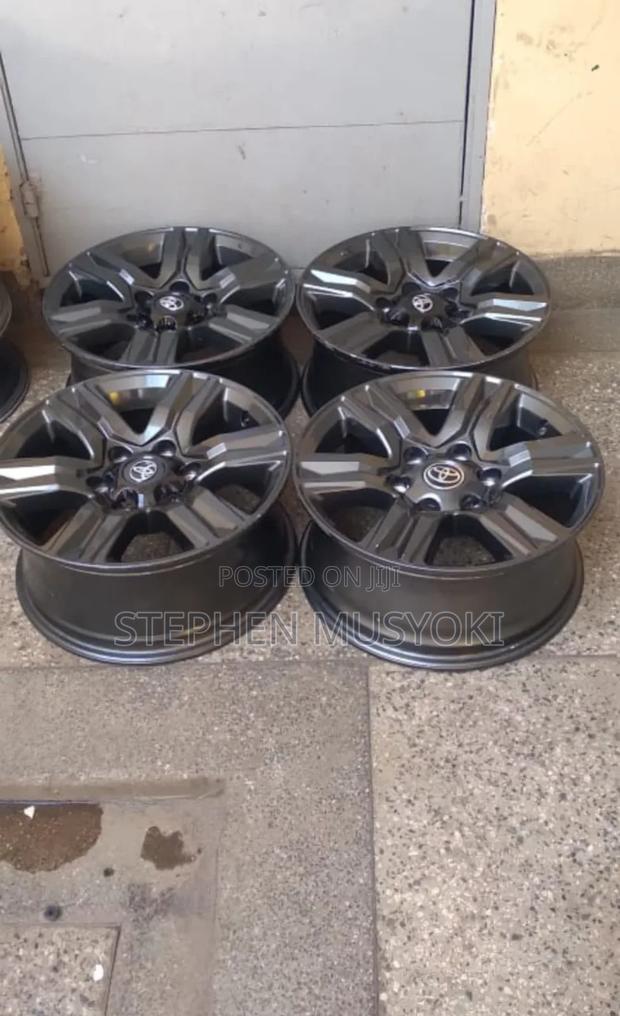 Toyota Hilux Revo Doublecap 17inch Rims
