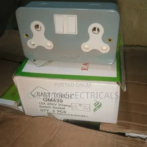Metal Clad Socket 15a , Round Plugs
