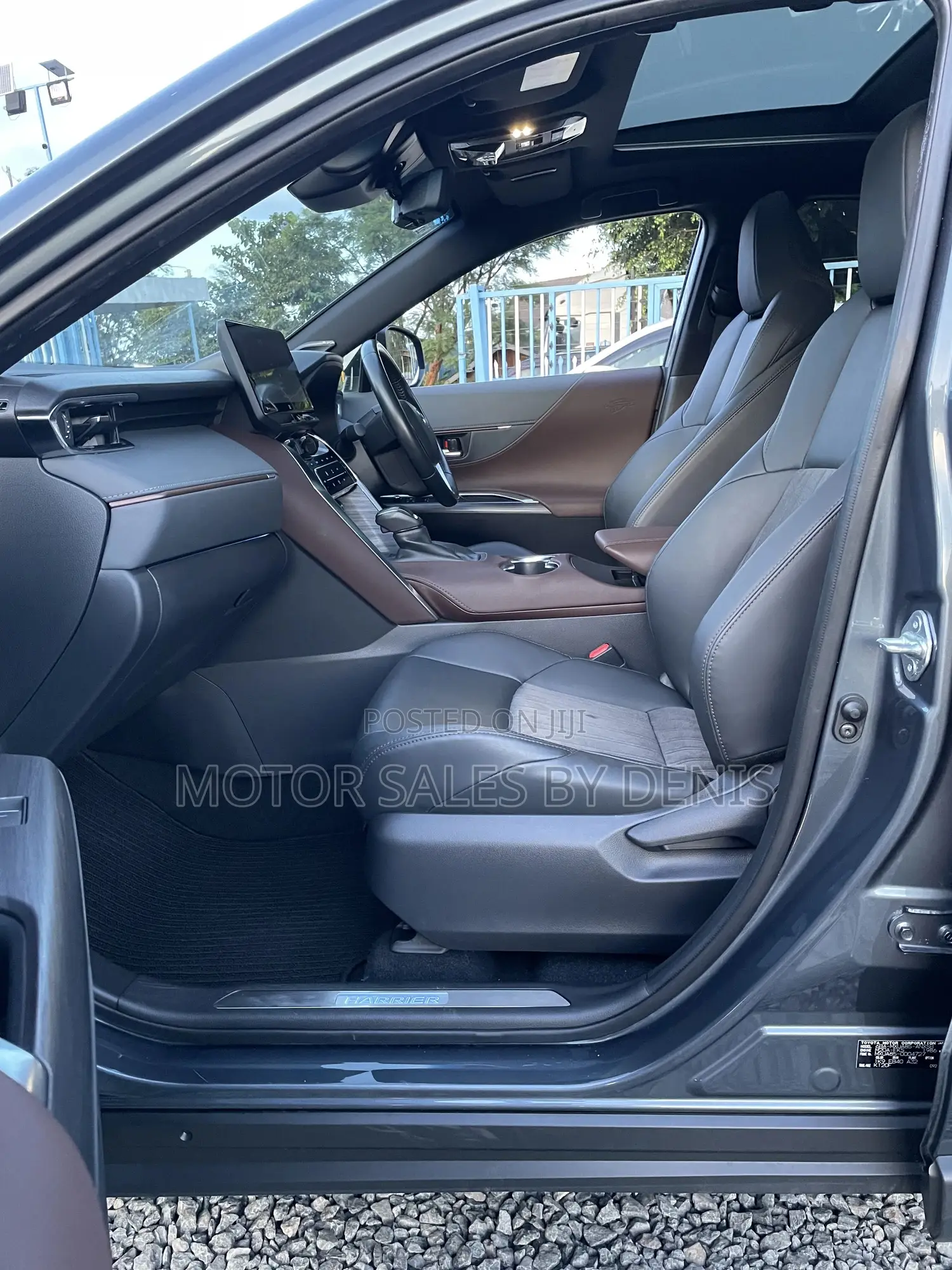 Toyota Harrier 2.0 4WD 2020 Gray