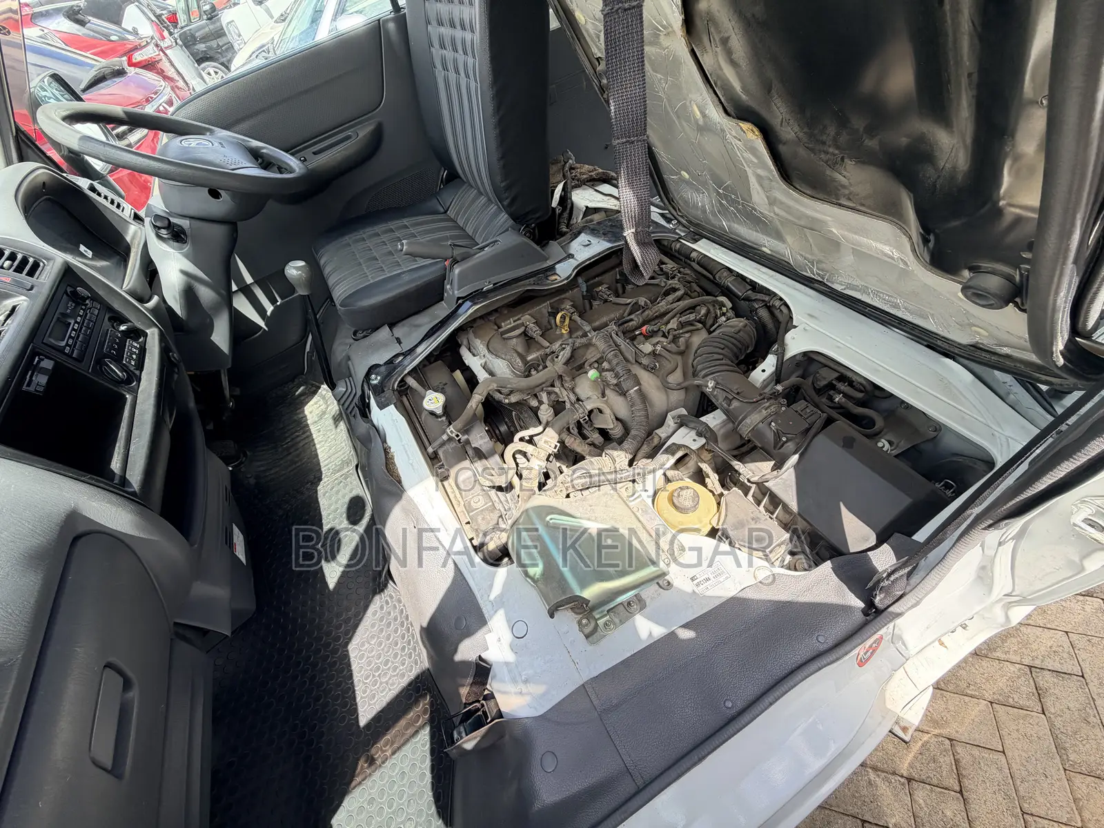 Mazda Bongo 2018 White