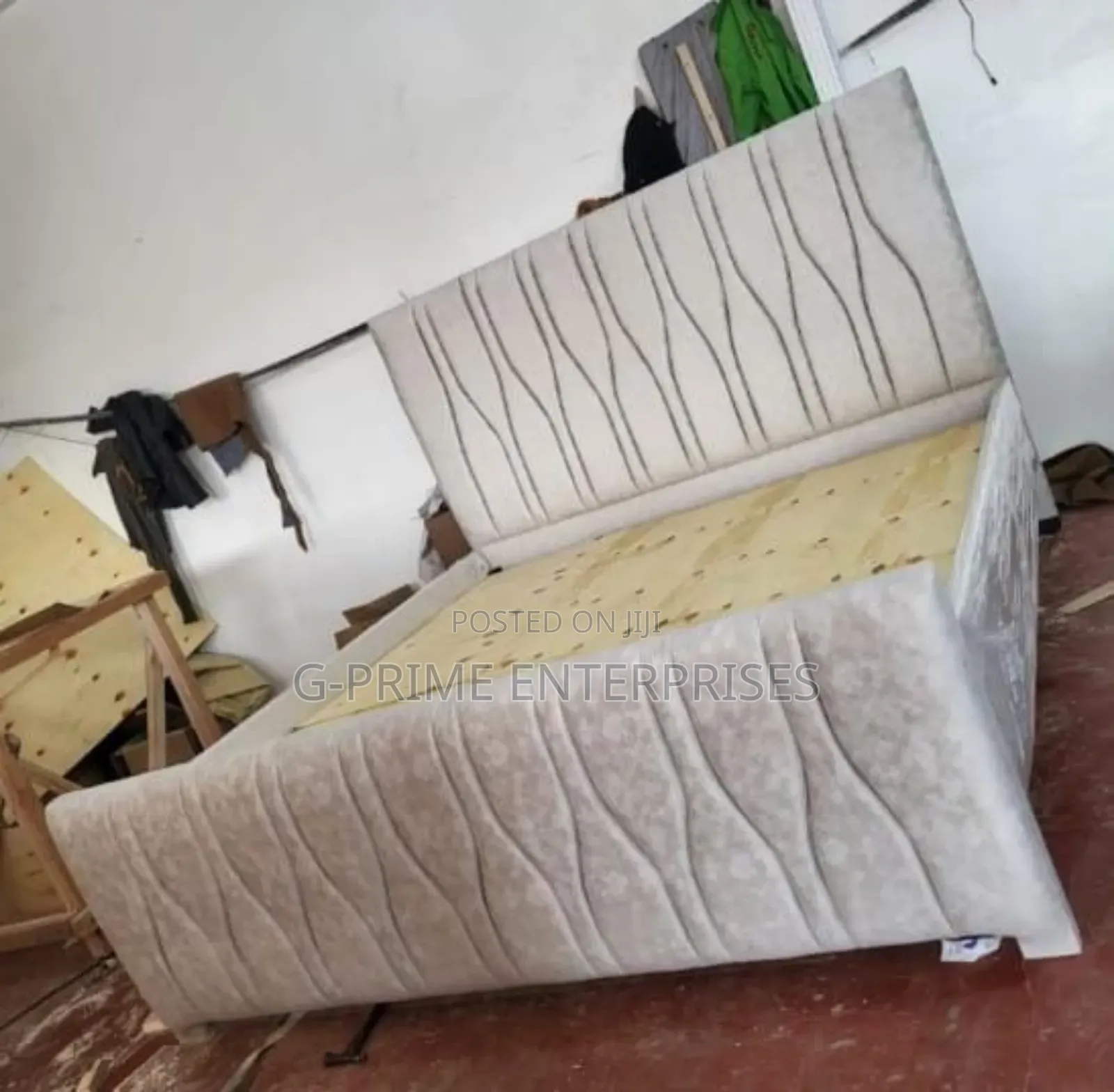 Beige Bed Size 5by6