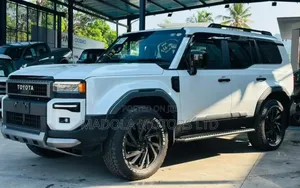 Toyota Land Cruiser Prado 2.8 2024 White