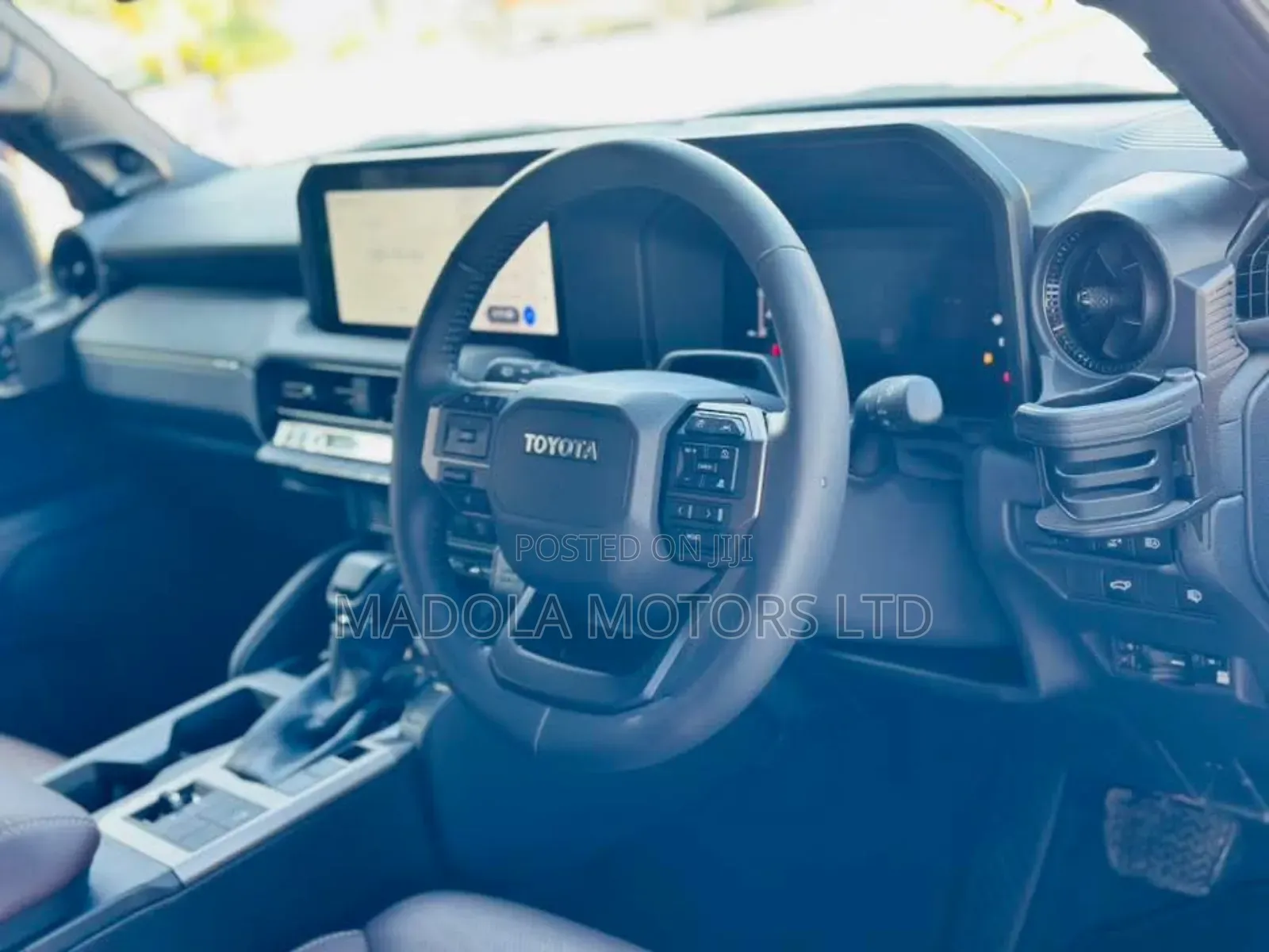 Toyota Land Cruiser Prado 2.8 2024 White