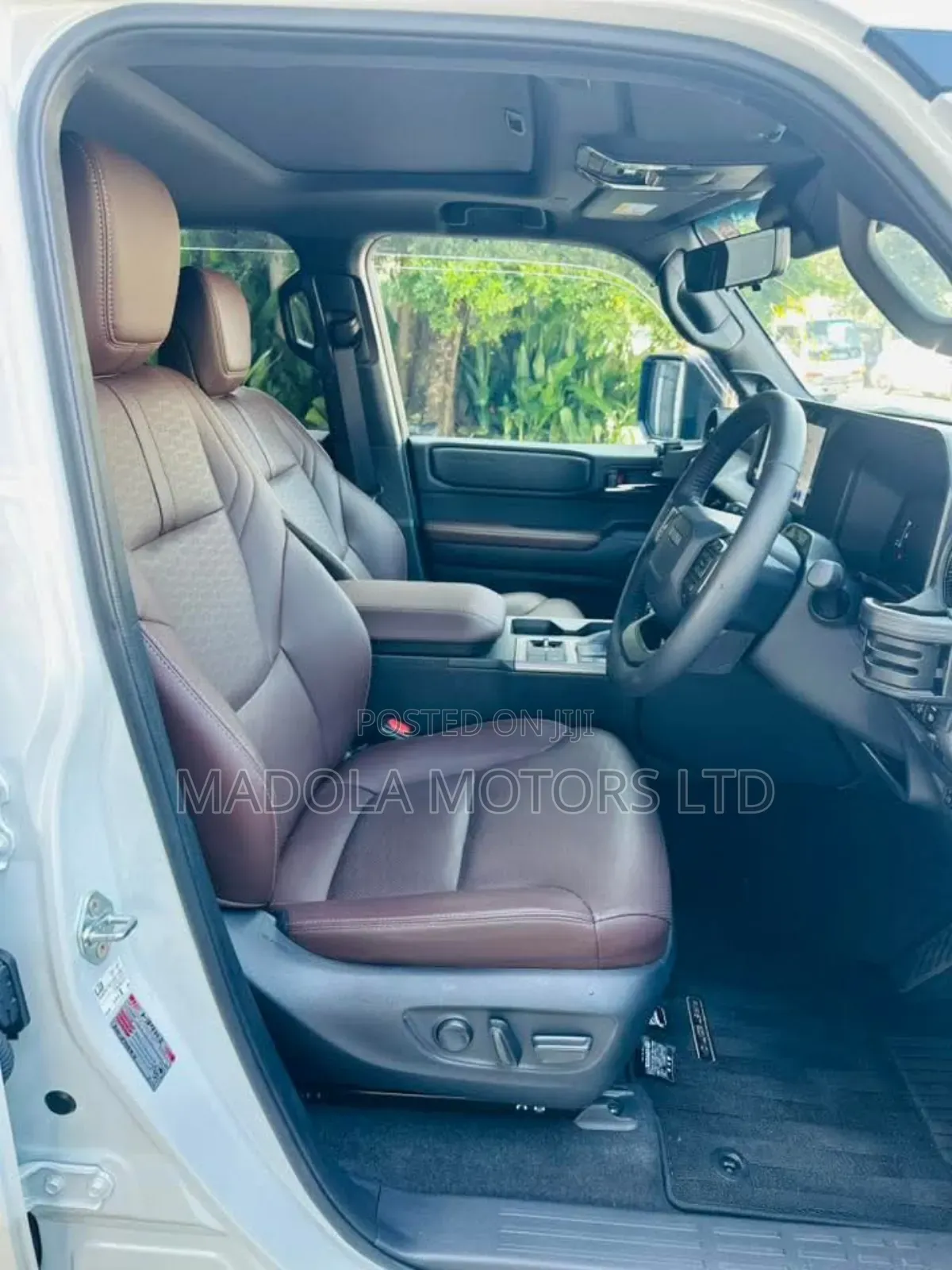 Toyota Land Cruiser Prado 2.8 2024 White