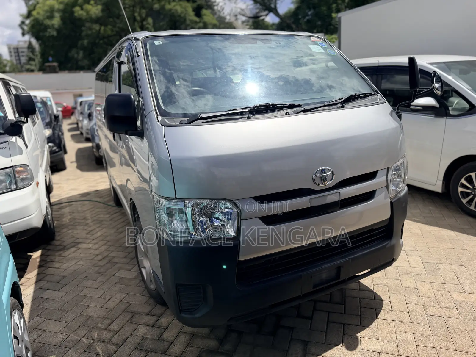 Toyota HiAce 2019 Silver