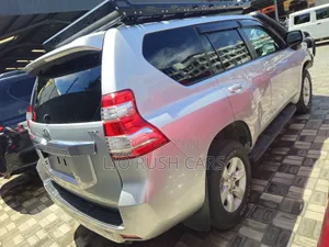 Toyota Land Cruiser Prado 2016 Silver
