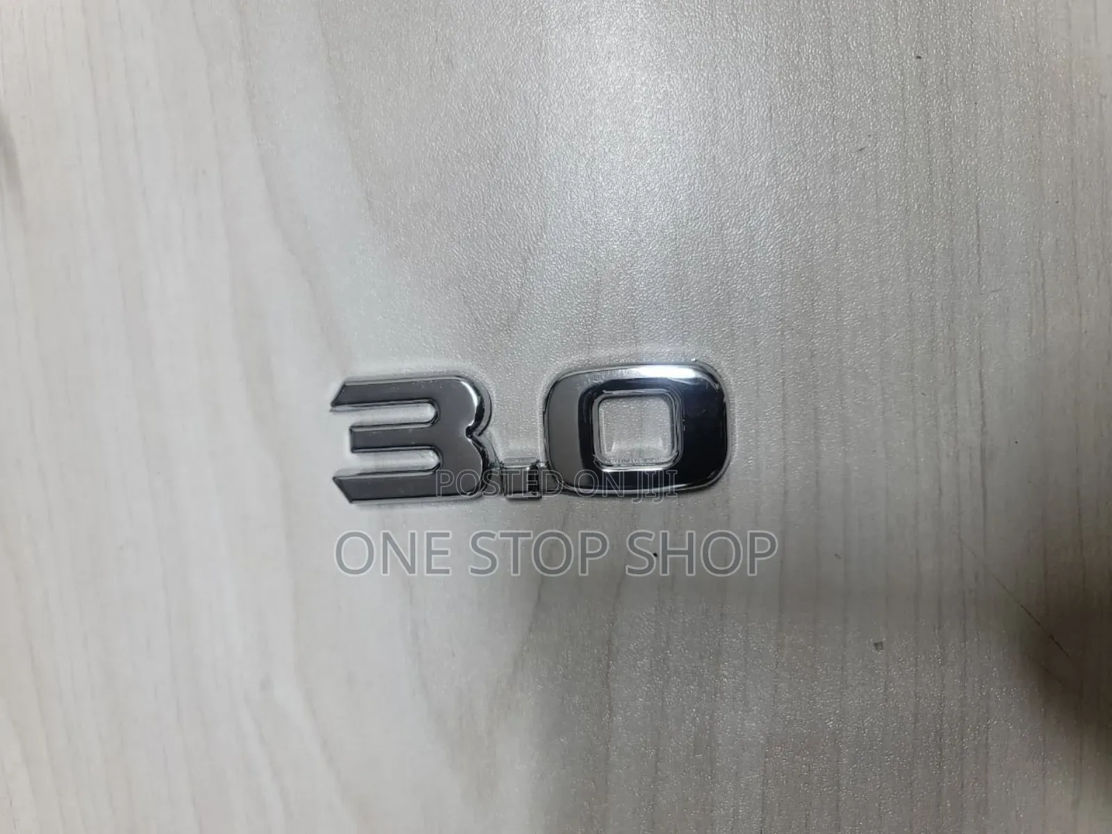 3.0 Number Badge