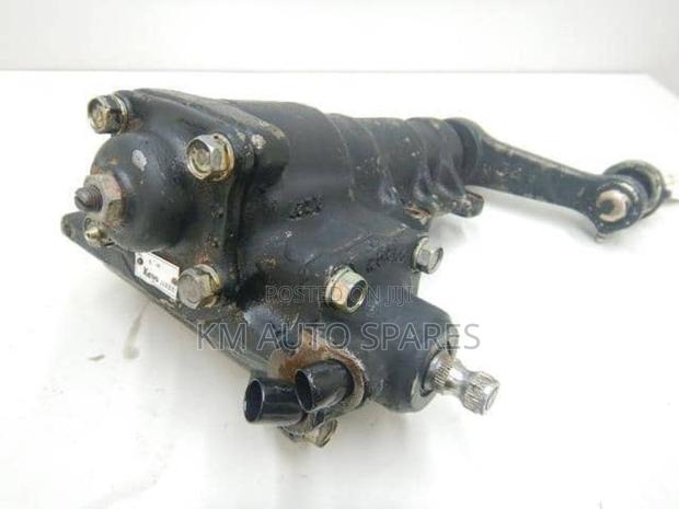 Mitsubishi Pajero Steering Box - thumbnail 2