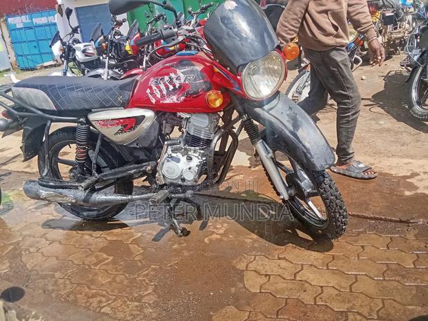 Bajaj Boxer 125 2023 Red - main view