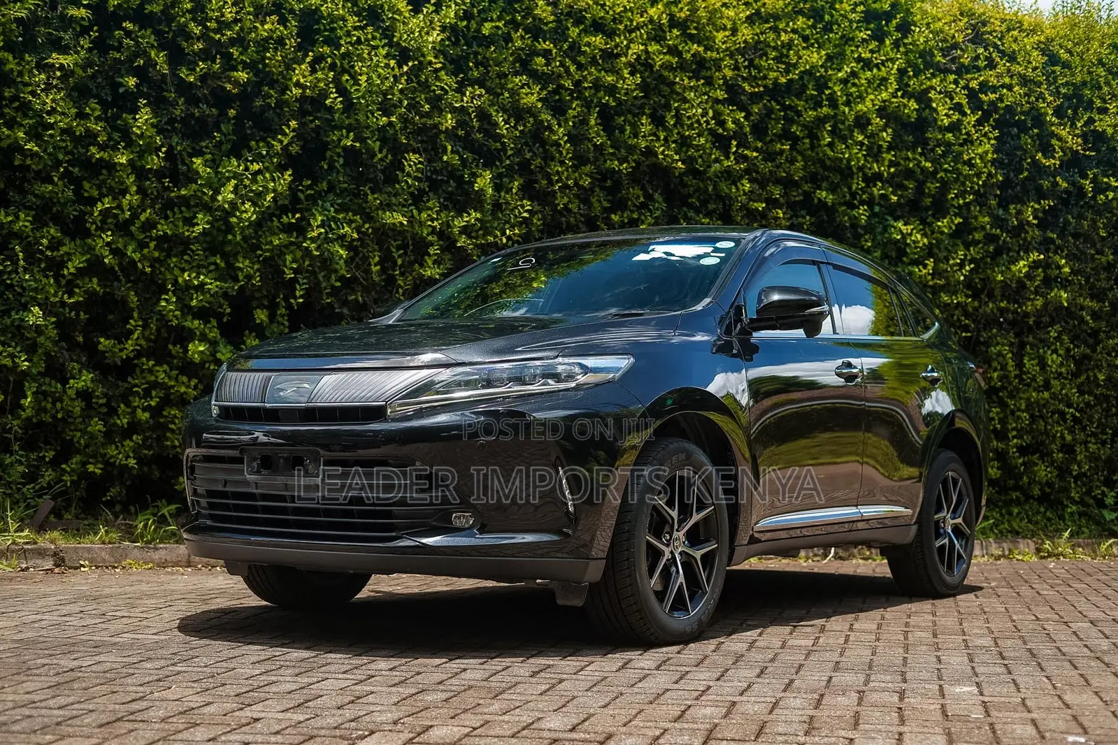Toyota Harrier 2.0 2019 Black