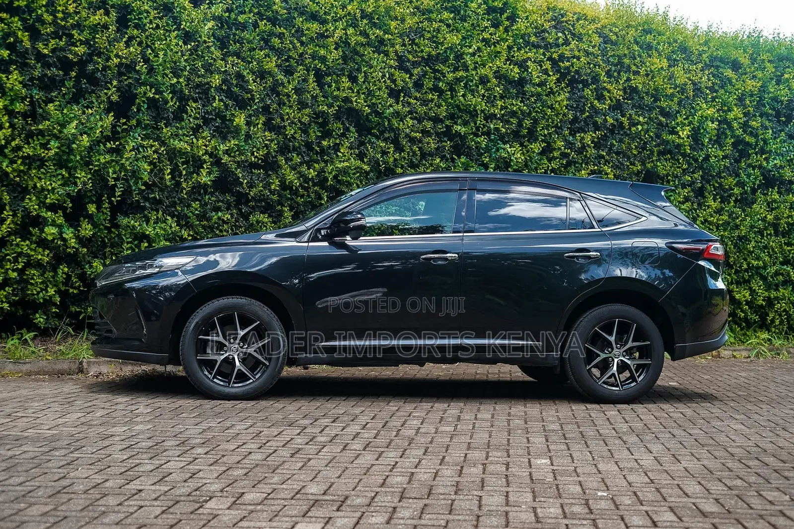 Toyota Harrier 2.0 2019 Black