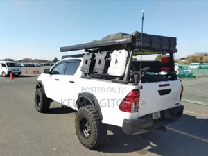 Toyota Hilux 2020 White