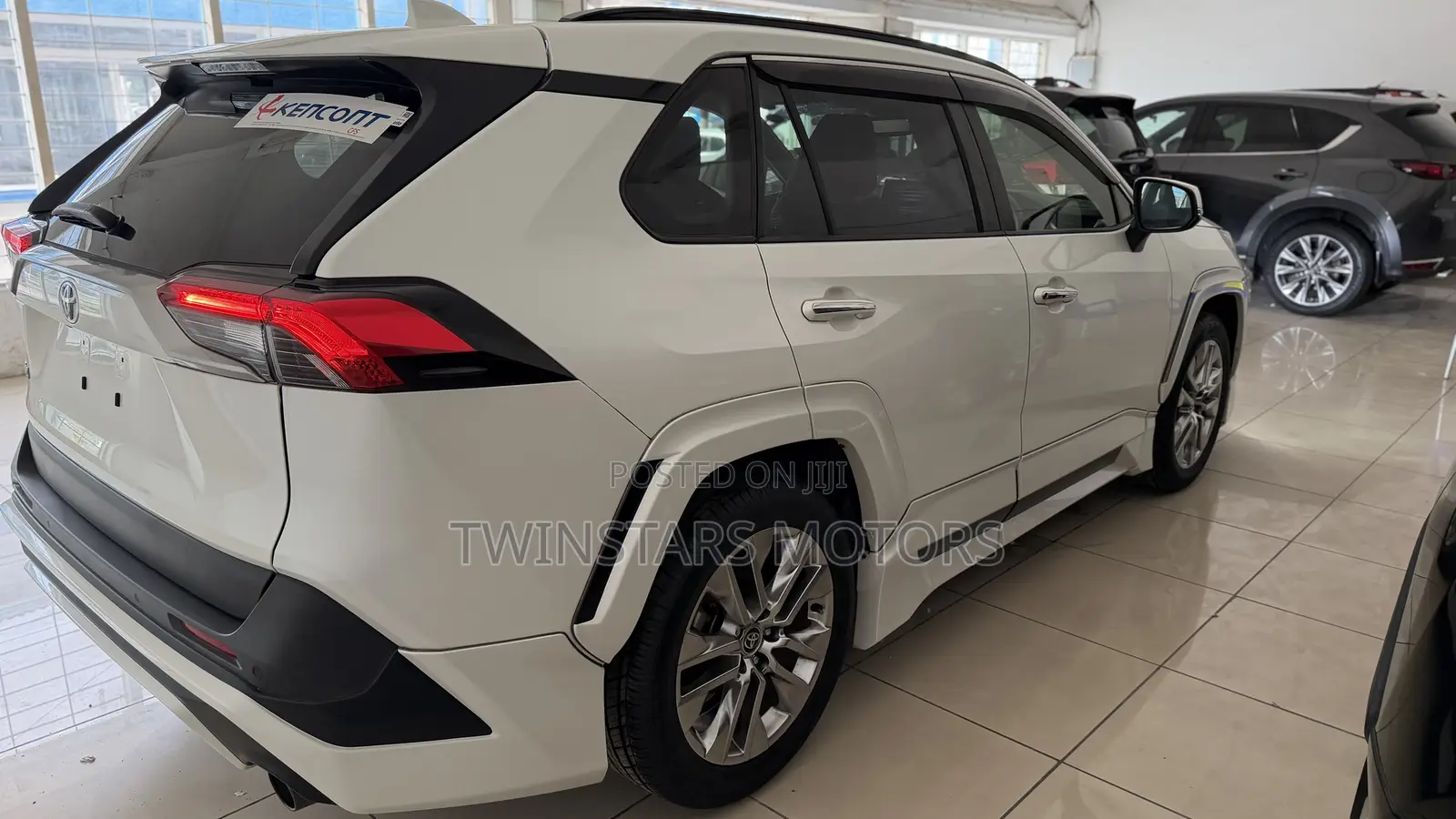 Toyota RAV4 Adventure AWD 2020 White
