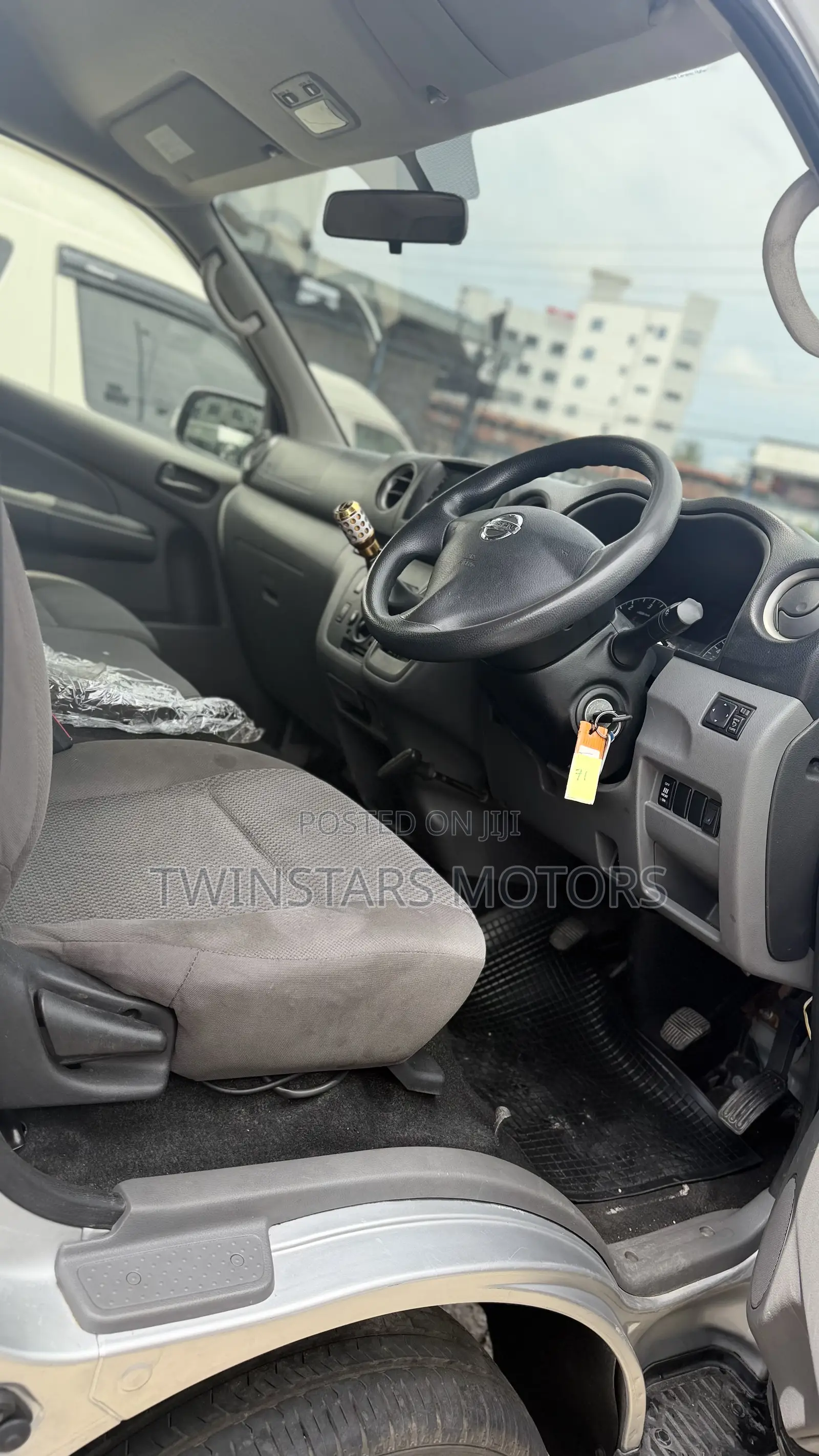 Nissan NV350 2019 Silver