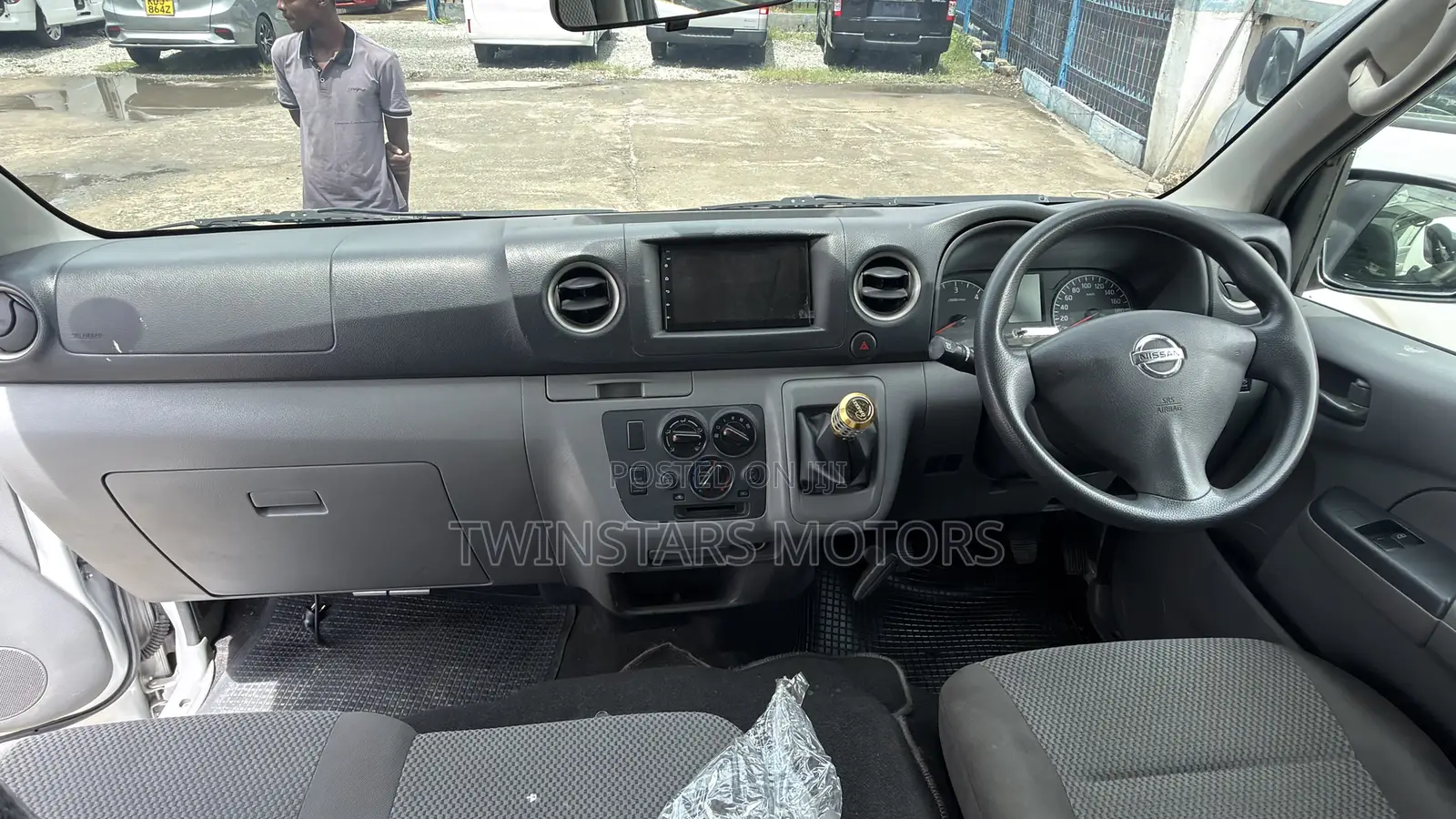 Nissan NV350 2019 Silver