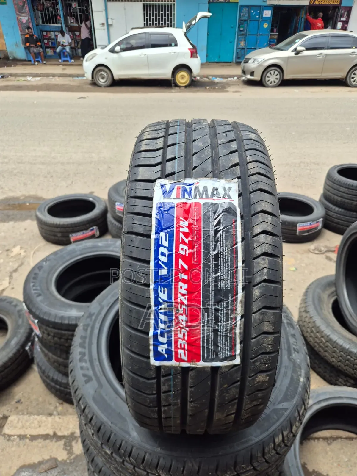 235/45r17 Vinmax