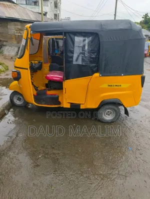 Piaggio 2023