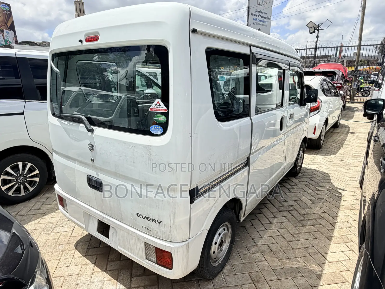Suzuki Every Wagon 2019 White