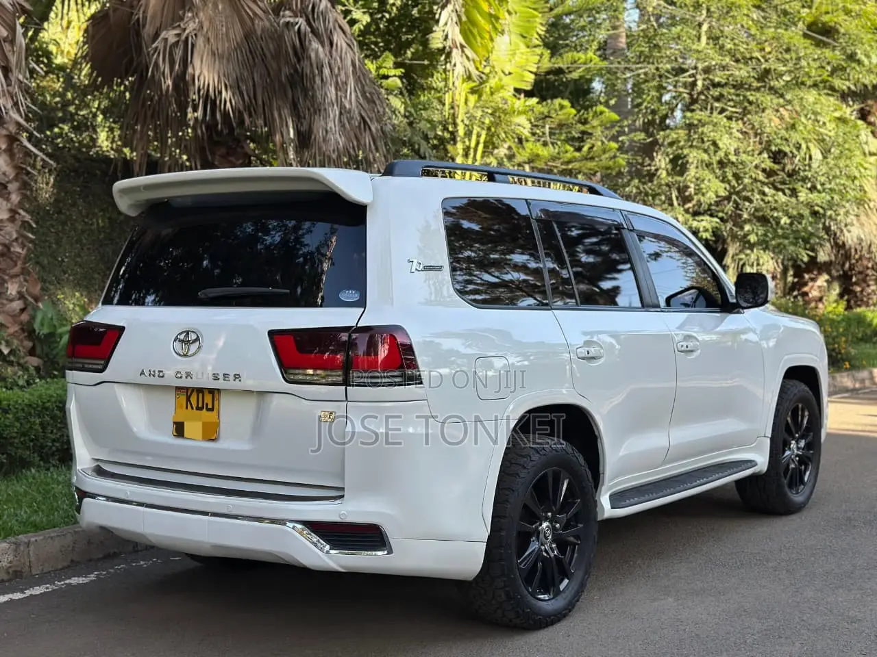 Toyota Land Cruiser 4.6 V8 ZX 2015 White
