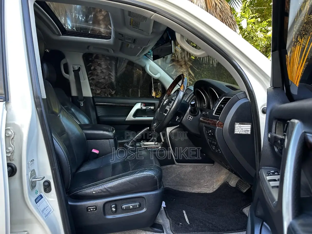 Toyota Land Cruiser 4.6 V8 ZX 2015 White