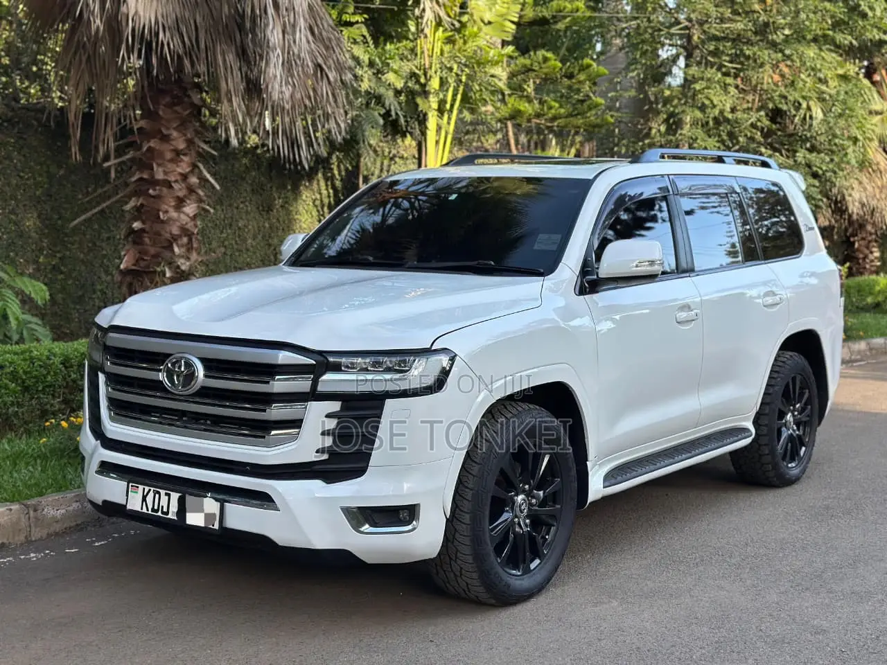 Toyota Land Cruiser 4.6 V8 ZX 2015 White